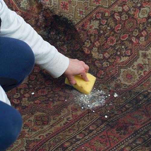 خطرات شستن فرش در خانه