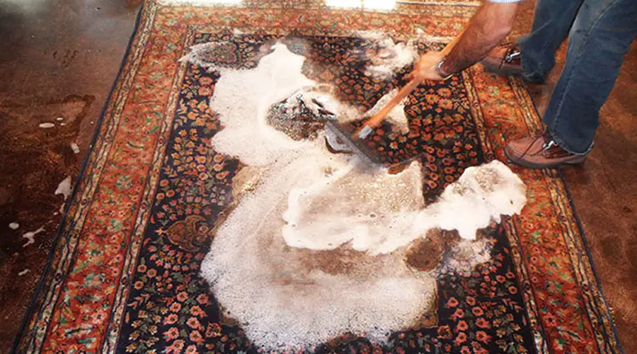 نحوه شستشوی فرش ابریشم مصنوعی